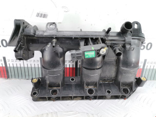 коллектор впускной Renault Logan 2 поколение 2014, 0.9 л., МКПП, универсал, 140039944R