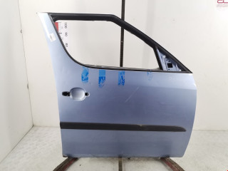 дверь передняя правая Skoda Roomster 1 поколение 2008, 1.6 л., МКПП, фургон, 5J7831056