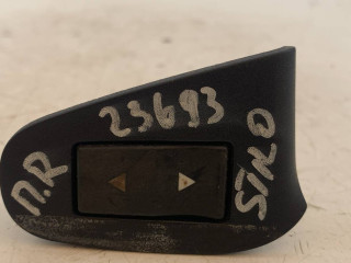 кнопка стеклоподъемника Fiat Stilo 1 поколение 2004, 1.2 л., бензин, МКПП, хетчбэк 5 дв.