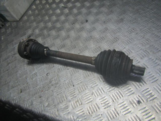 полуось передняя левая (приводной вал, ШРУС) Volkswagen Caddy 3 поколение 2006, 2.0 л., МКПП, минивэн
