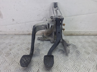 узел педальный (блок педалей) Volkswagen Passat B5 1998, 1.8 л., бензин, МКПП, универсал, 8D1721117K