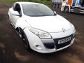 дверь передняя левая Renault Megane 3 поколение 2009, 1.6 л., МКПП, хетчбэк 3 дв., 801010671R - фото №12