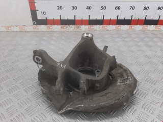 кулак задний левый BMW 5 серия F07/F10/F11 2011, 2.0 л., АКПП, седан, 33326793769