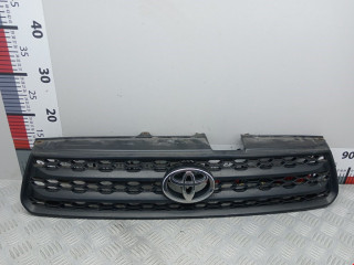 решетка радиатора Toyota RAV4 2 поколение (XA20) 2003, 2.0 л., МКПП, внедорожник 3 дв.