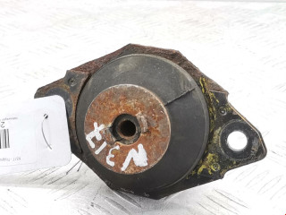 подушка крепления КПП Volkswagen Golf 3 поколение 1999, 1.6 л., МКПП, кабриолет, 3A0199402