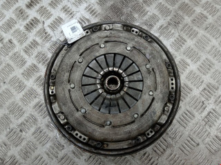 маховик Renault Megane 2 поколение 2006, 1.5 л., МКПП, хетчбэк 5 дв., 7701476568
