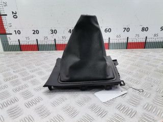 чехол рычага КПП Mazda 3 BK [рестайлинг] BK 2006, 1.6 л., МКПП, хетчбэк 5 дв.