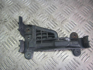 крепление бампера Audi 100 4A/C4 1994, 2.0 л., МКПП, седан, 4A0807283