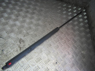 амортизатор капота Audi 100 4A/C4 1994, 2.0 л., МКПП, седан, 4A0823359B