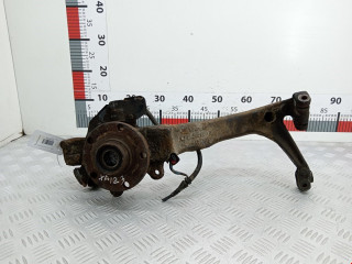 ступица передняя левая Volkswagen Passat B5 2000, 1.6 л., АКПП, универсал, 8D0407257AL