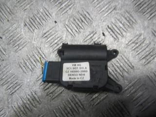 моторчик заслонки печки Volkswagen Golf Plus 2 поколение 2010, 1.4 л., МКПП, минивэн, 3C1907511A