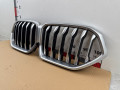 решетка радиатора BMW X6 G06 [рестайлинг] 2023, 3.0 л., B57 D30 B, дизель, carbonschwarz metallic (416), 51135A35D22 - фото №2