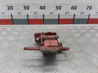 петля двери Volkswagen 1999, 1.6 л., МКПП, седан, 4B0831411B