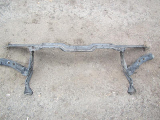 передняя панель крепления облицовки (телевизор) Audi A6 4A/C4 1997, 2.8 л., МКПП, универсал