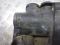 корпус термостата Volkswagen Polo 4 поколение 2005, 1.4 л., 032121111AP - фото №4