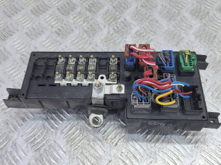блок предохранителей Volvo V70 2 поколение 2004, 518717004, 8637841