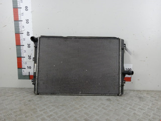 радиатор (основной) Volkswagen Golf 6 поколение 2010, 1.6 л., МКПП, хетчбэк 5 дв., 1K0121251AB