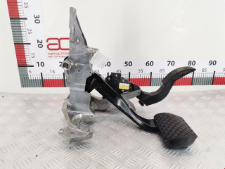 узел педальный (блок педалей) Audi A4 B6 2004, 3.0 л., вариатор, универсал, 8E1723523J