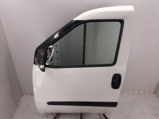 дверь передняя левая Opel Combo 4 поколение (D) 2014, 1.3 л., МКПП, фургон, 95529889
