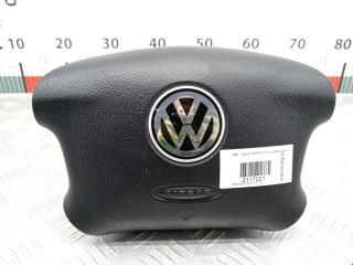подушка безопасности водителя Volkswagen Passat B5 [рестайлинг] 2003, 1.6 л., МКПП, седан, 3B0880201BM
