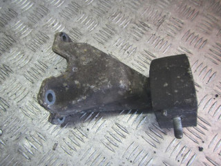 кронштейн КПП Volkswagen Passat B5 1998, 8D0399113L