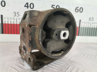 подушка крепления двигателя Volkswagen Golf 2 поколение 1987, 1.8 л., МКПП, хетчбэк 5 дв., 191199262A