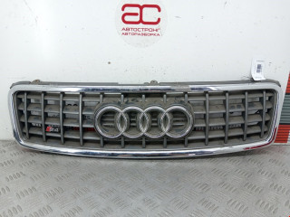 решетка радиатора Audi A4 B6 2004, 4.2 л., АКПП, кабриолет
