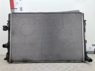 радиатор (основной) Volkswagen Tiguan 1 поколение 2008, 2.0 л., МКПП, внедорожник 5 дв., 5N0121253P