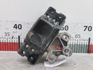 подушка крепления двигателя Skoda Octavia 2 поколение (A5) 2007, 2.0 л., МКПП, хетчбэк 5 дв., 1K0199555M