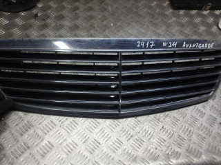 решетка радиатора Mercedes-Benz E-Класс W211/S211 2004, 3.2 л., АКПП, универсал, A2118800583