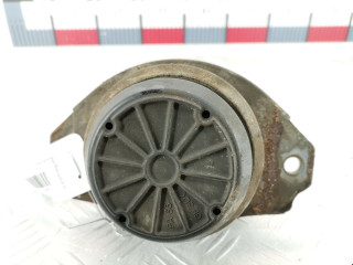 подушка крепления двигателя Land Rover Discovery 3 поколение 2004, 2.7 л., АКПП, внедорожник 5 дв., KKB500440