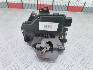 замок двери передней правой Audi A6 4B/C5 2000, 2.5 л., МКПП, универсал, 4B1837016G