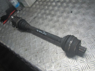 полуось передняя правая (приводной вал, ШРУС) Audi A4 B6 2002, 1.8 л., МКПП, универсал, 8E0407272AH