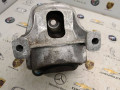 подушка крепления двигателя Porsche 2022, 2.0 л., бензин, АКПП, 8R0199381 - фото №3