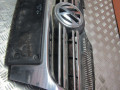 решетка радиатора Volkswagen Golf 5 поколение 2008, 1.9 л., МКПП, универсал, 1K5853651, 1K5853653 - фото №3