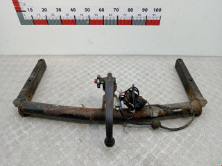 прицепное устройство (фаркоп) Audi A6 4B/C5 2000, 2.5 л., АКПП, универсал, 4B0092101K