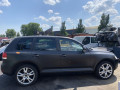 патрубок радиатора Volkswagen Touareg 1 поколение 2005, 5.0 л., АКПП, внедорожник 5 дв., 7L6121070AP - фото №11