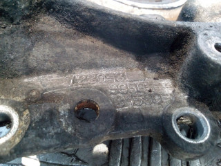насос масляный Peugeot Partner 1 поколение [рестайлинг] 2011, 1.6 л., МКПП, минивэн, 1001F2