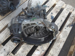 КПП механическая (МКПП) Volkswagen Golf 3 поколение 2000, 1.4 л., МКПП, DUW