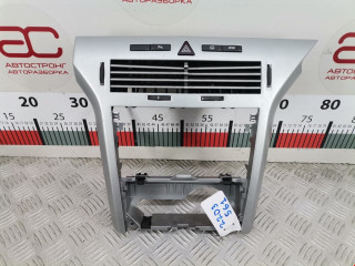 накладка на торпедо (консоль) Opel Astra H 2006, 1.9 л., МКПП, универсал, 13141089