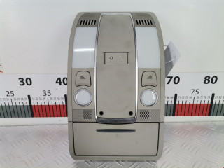 фонарь салона (плафон) Audi Q7 4L 2007, 3.0 л., АКПП, внедорожник 5 дв., 4L0947140