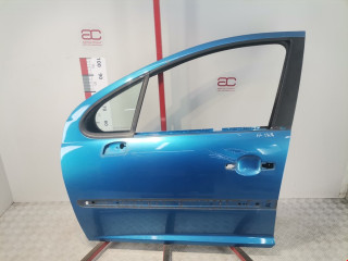 дверь передняя левая Peugeot 207 1 поколение 2009, 1.4 л., МКПП, хетчбэк 5 дв., 9002X5