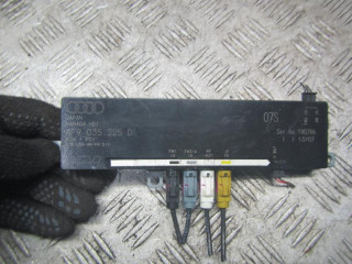 усилитель антенны Audi A6 4F/C6 [рестайлинг] 2008, 2.7 л., АКПП, универсал, 4F9035225D