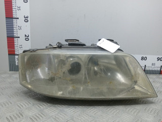 фара правая Audi A6 4B/C5 1999, 2.5 л., МКПП, седан, 4B0941030K