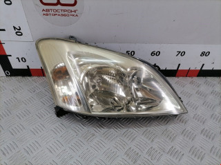 фара правая Toyota Corolla 9 поколение (E120/E130) 2002, 2.0 л., МКПП, хетчбэк 5 дв., 8111002150
