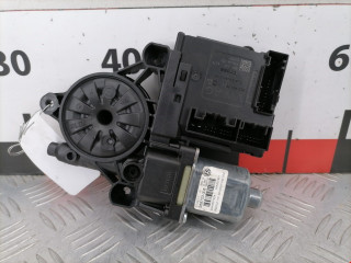 моторчик стеклоподъемника Volkswagen Passat B7 2012, 2.0 л., МКПП, седан, 0130822451