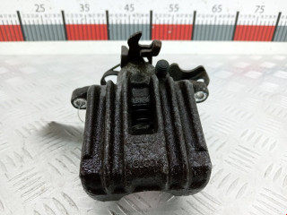 суппорт задний правый Volkswagen Passat B5 2000, 1.9 л., МКПП, универсал, 8E0615424