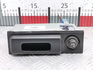 пепельница Nissan X-Trail T30 2003, 2.5 л., МКПП, внедорожник 5 дв.