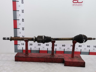 полуось передняя правая (приводной вал, ШРУС) Renault Megane 2 поколение 2003, 1.6 л., МКПП, хетчбэк 3 дв., 8200613827