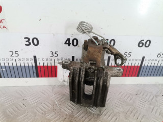 суппорт задний правый Volkswagen Passat B5 1998, 1.6 л., МКПП, седан, 8E0615424